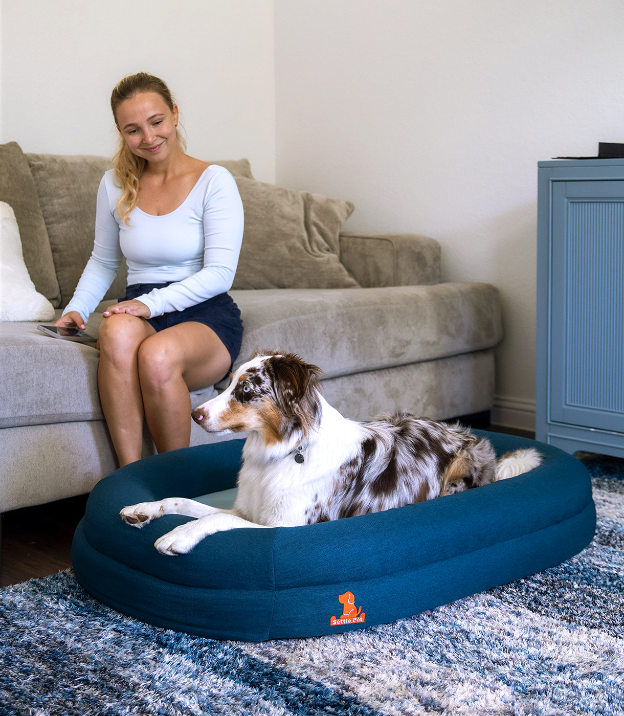 Large Twilight Blue Settle Bed